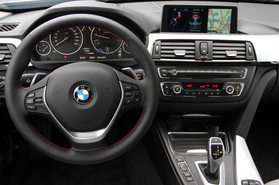  BMW ActiveHybrid 3 2013 года  (фото 24 из 43)
